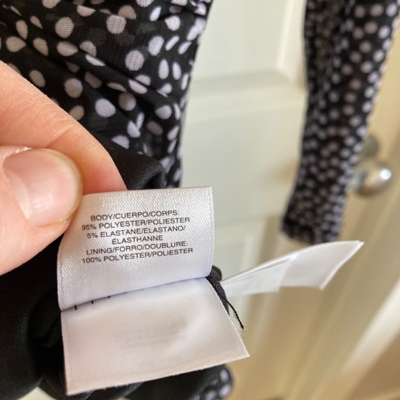 Anne Klein Stylish V-Neck Polka Dot Blouse Sz M - Picture 5 of 6